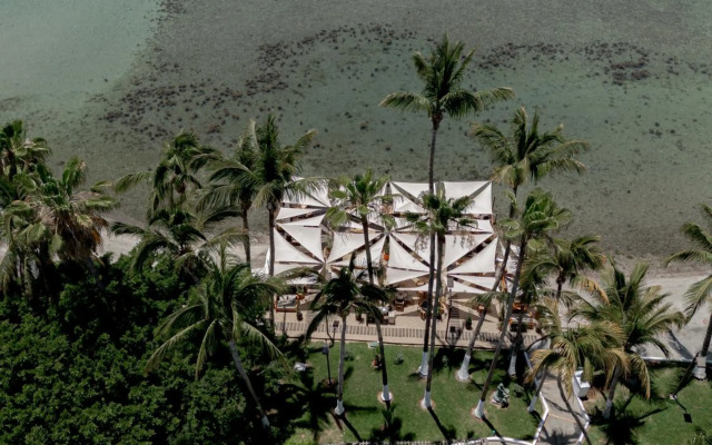 La Concha Beach Hotel & Club