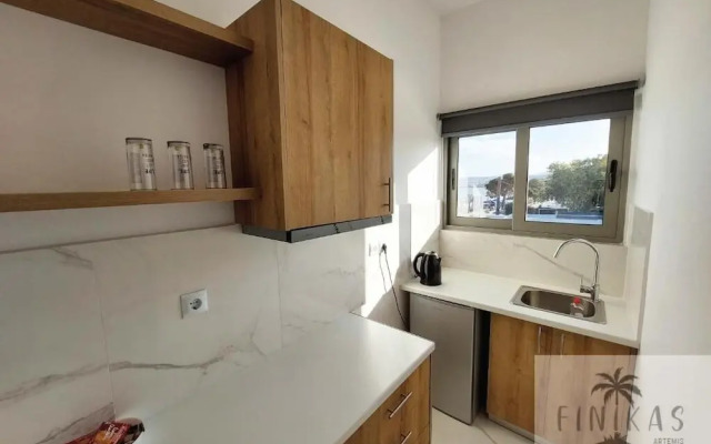Finikas Suites & Apartments by Airstay