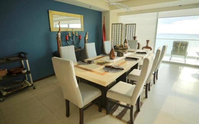 Beachfront Peninsula Puerto Vallarta