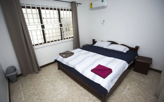 5 Bed- 10 Sleeper Luxury Villa