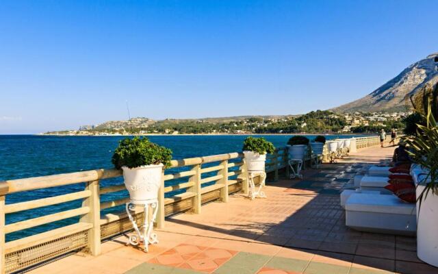 Apartamentos Carlton VyB