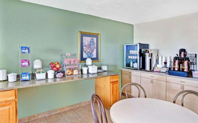 Super 8 By Wyndham Mokena/Frankfort /I-80