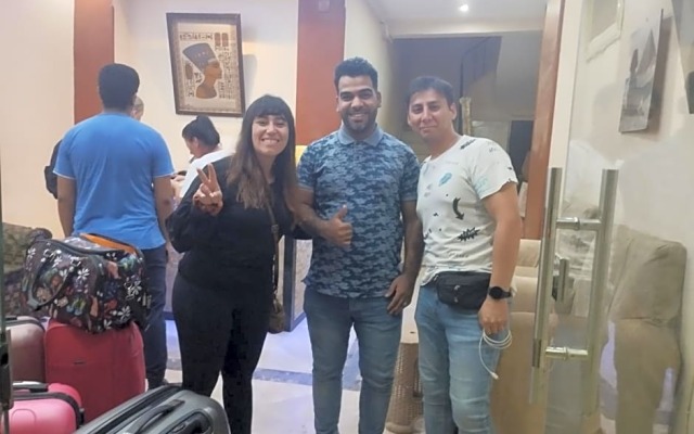 Panoramic pyramids Hills inn