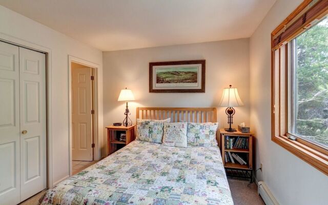 Pine Creek Lodge by RedAwning