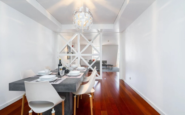Luxury Chiado Prime Apartment