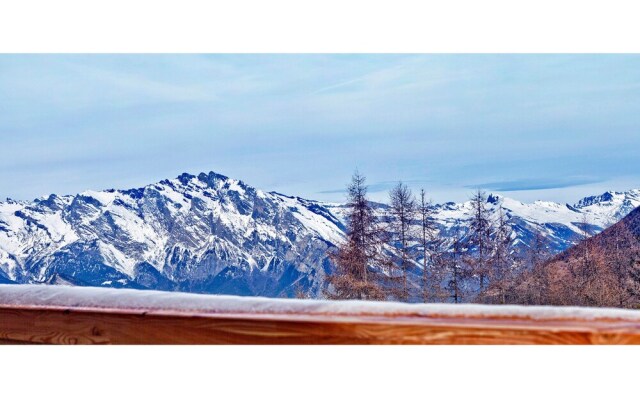 Grand Holiday Home With Sauna in Riddes