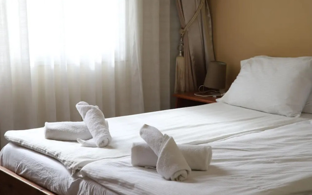 Port Inn - Hostel