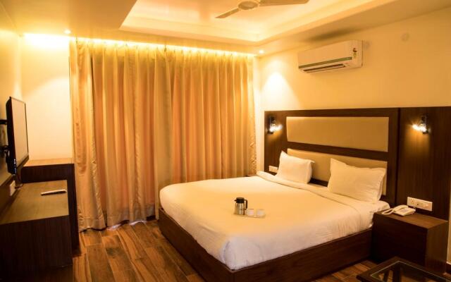 Pavna Palace Hotel