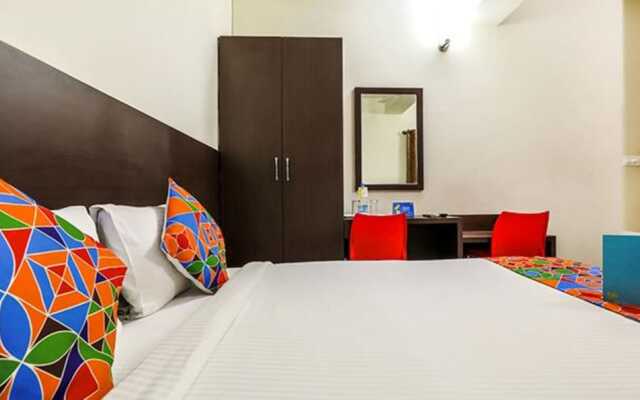 Fabhotel Comfort Inn