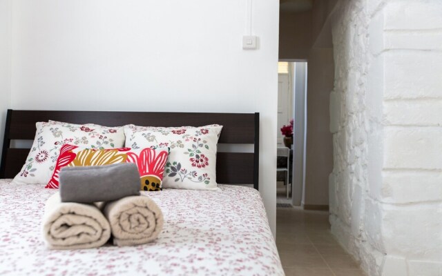 Aladdin's Hostel