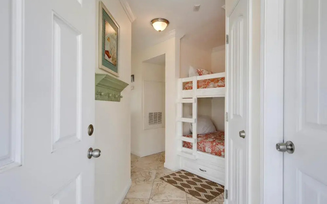 Seascape 1303 in Galveston