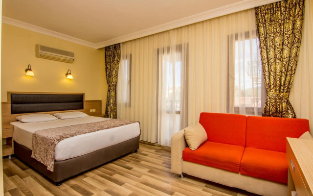 Magic Tulip Beach Hotel