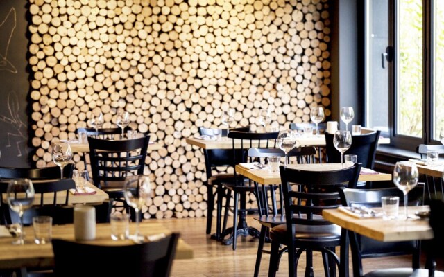Hotel Le Val de Poix - Logis Hotel Restaurant