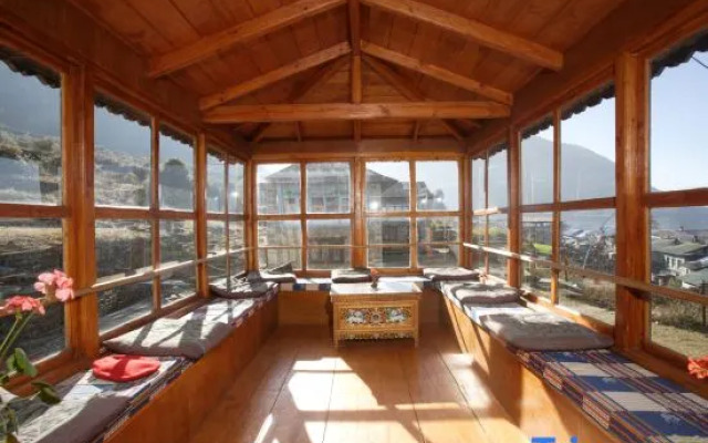 Mountain Lodges of Nepal - Lukla