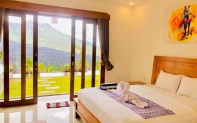 Sari Sky Villa