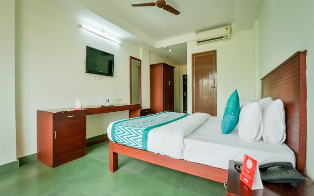 OYO 15226 Crystal Residency