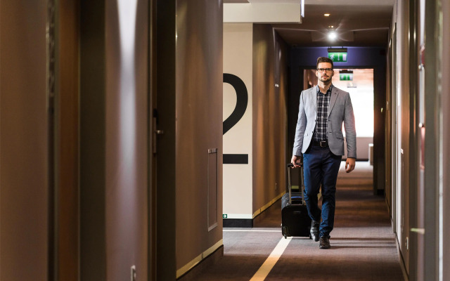 Best Western Plus Lakeside Hotel