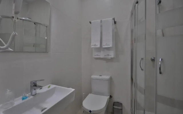 Porto Charming Hotel