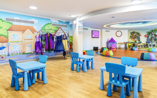 Olympic Lagoon Resort – Ayia Napa