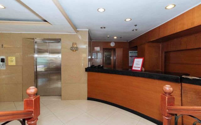 RedDoorz Plus @ Project 6 Quezon City