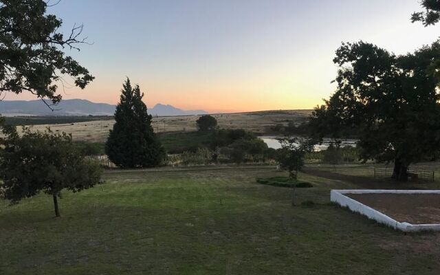 SCALI Wine LODGE