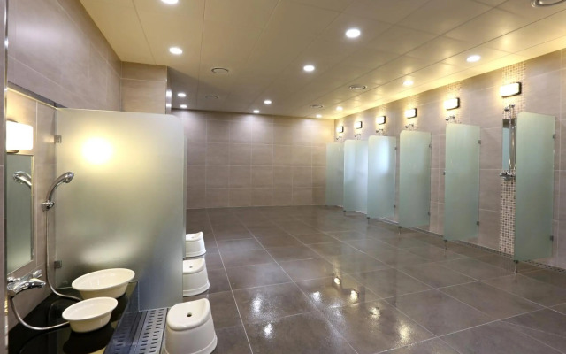 Seogwipo JS Hotel