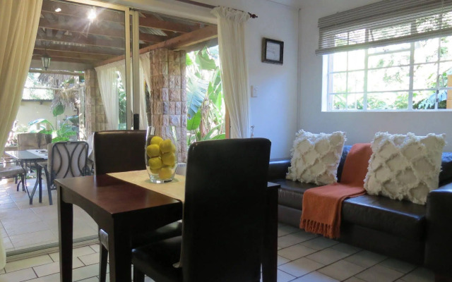 Dinkwe Lodge & Guest House