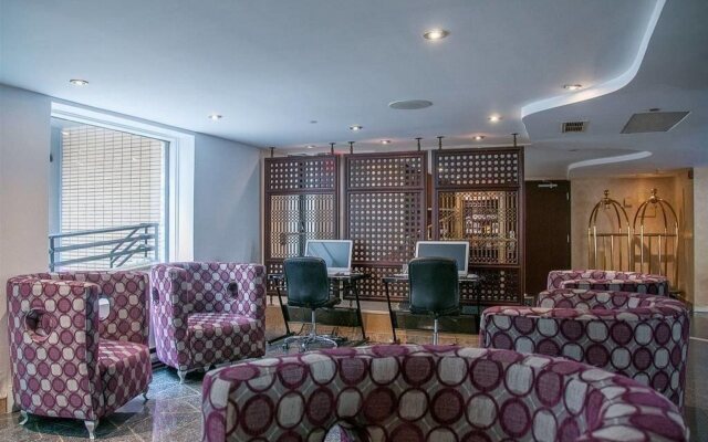 Lelux Hotel