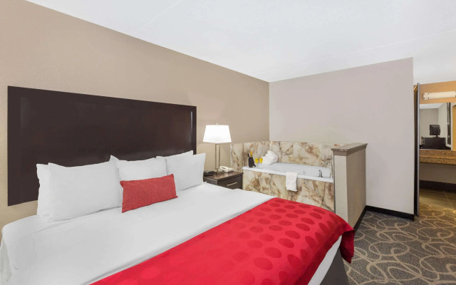 Clarion Inn Des Moines Airport