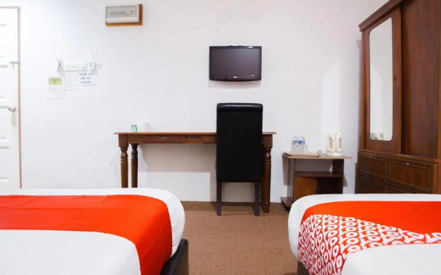OYO 90037 The 7 Lodge Tambunan