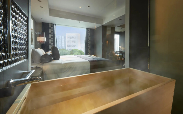 Hotel New Otani Tokyo, The Main