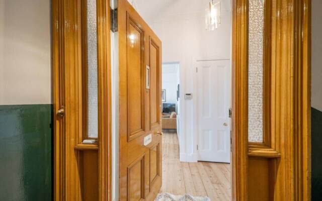 Jane s Place - Chic 2 bed Apartment