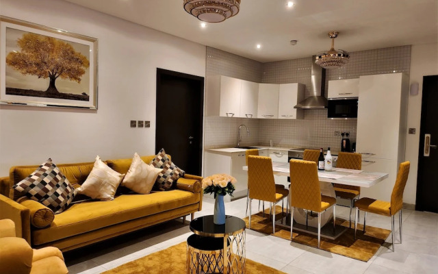 Elegant 2Bed Gem-5star Service-Pools-Gym