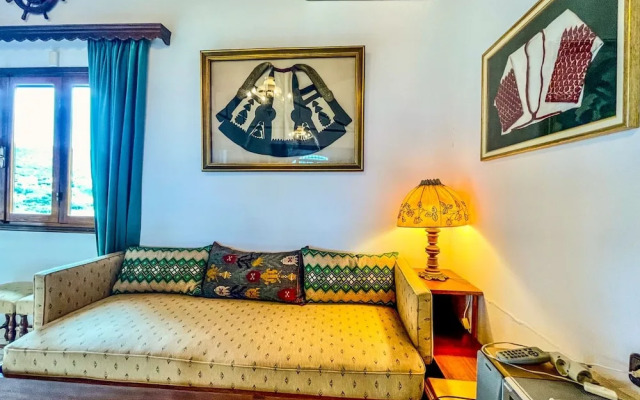 Villa Xanthi in Doctor s Area