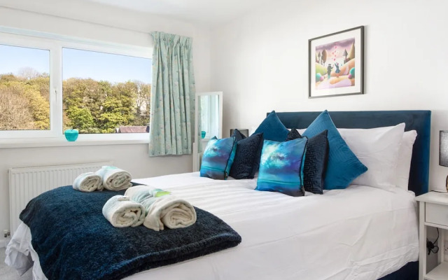 Ty Hapus - Close to Beach and Town