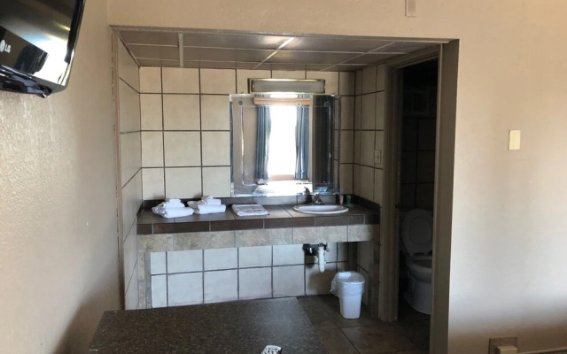 Whaler Inn and Suites