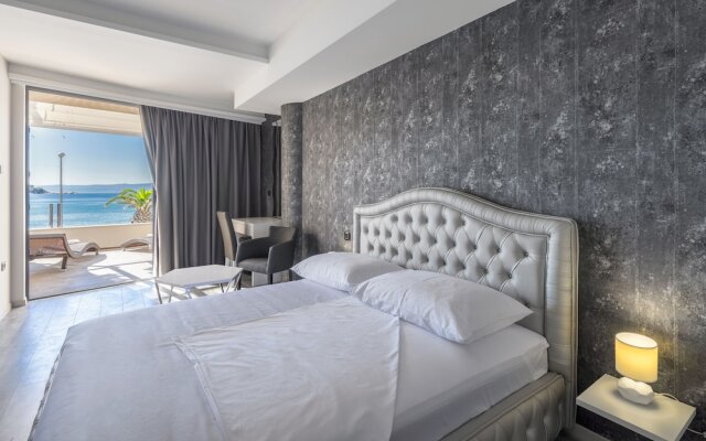 Sea View Luxury Rooms Seven of Nine