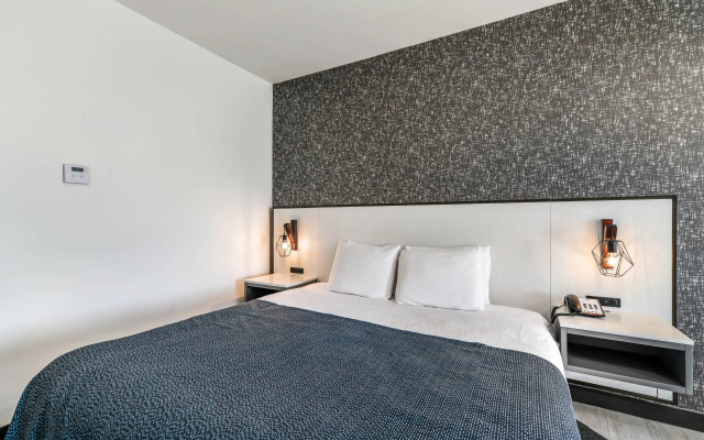 Hy-Lo Hotel, an Ascend Collection Hotel