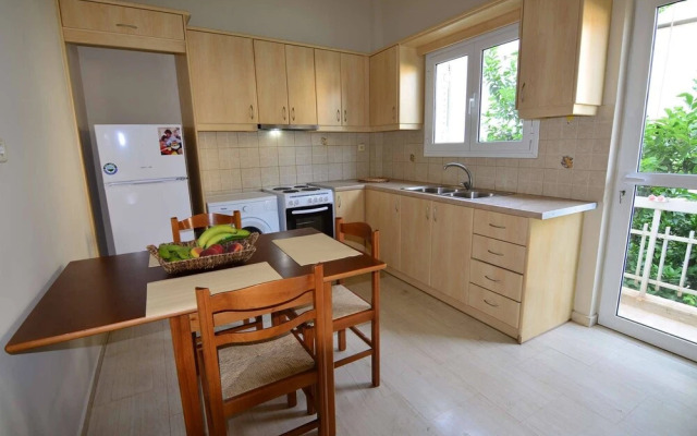 Mara's Apartments