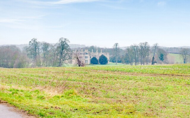 Contractor Accommodation - Cacco