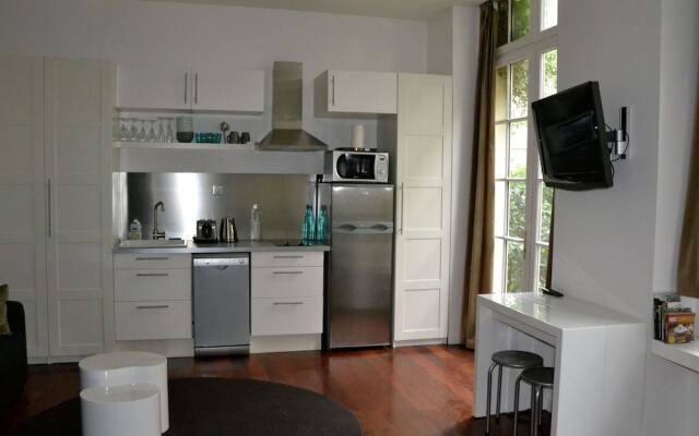 Modern Apartment in Île-de-france With Private Terrace
