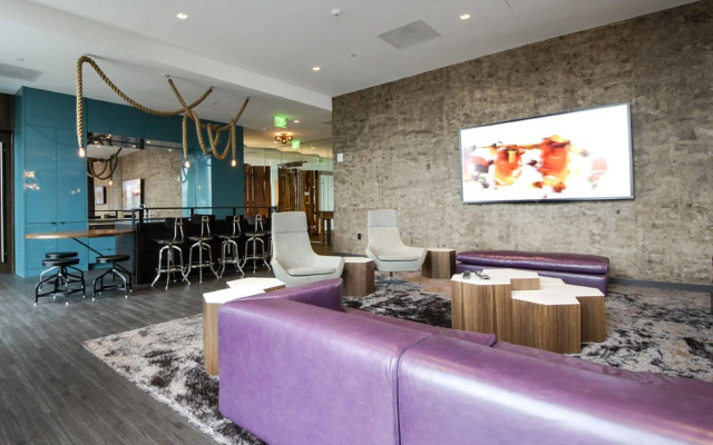 Global Luxury Suites at Fenway