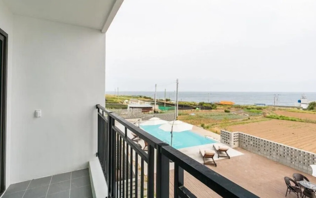 Badam pool villa
