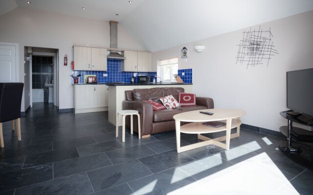 Manor View - 1 Bedroom Apartment - Pendine