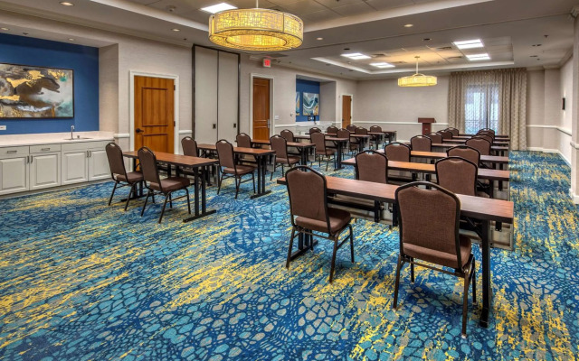 Hampton Inn & Suites Austin Downtown
