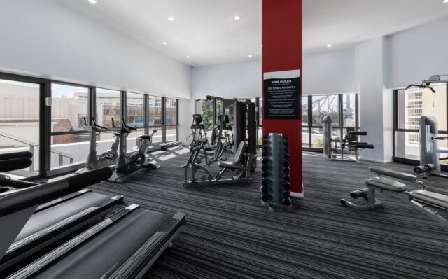 Meriton Suites Adelaide Street, Brisbane