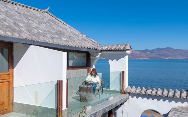 Qilu Sea-view Courtyard Hotel