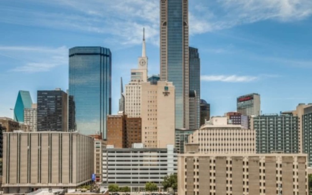 Downtown Luxury Lofts By RBA Living