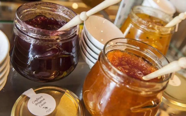 Brit Hotel Confort Montauban