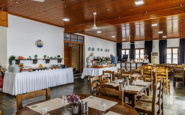 Hotel Dionyssos